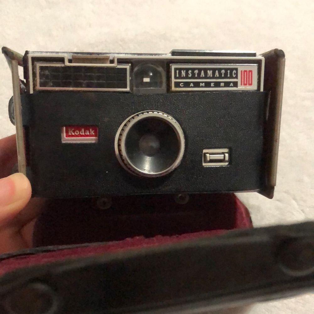Vintage Kodak Instamatic Camera 📷 100